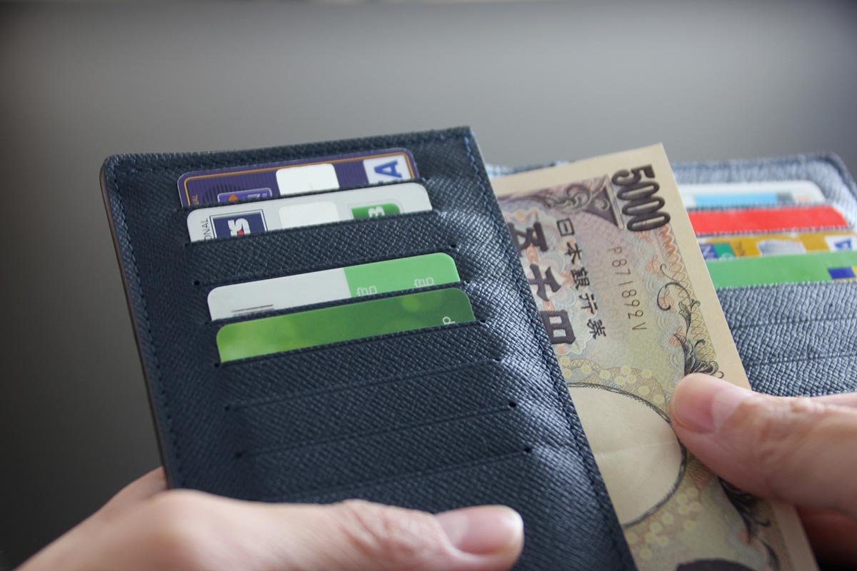 長財布と5千円